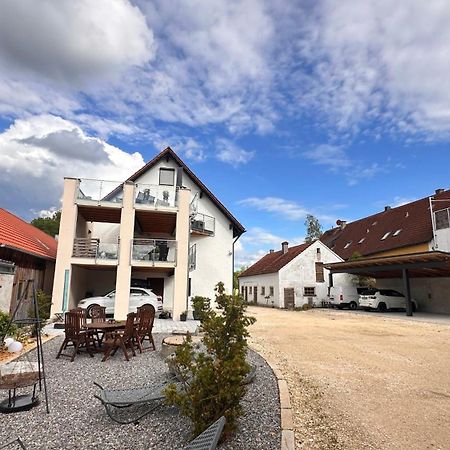 Idyllische Ferienwohnungen In Mossendorf Бургленгенфельд Екстер'єр фото